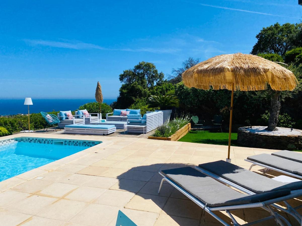 Villa Jucanos - Vue Mer Panoramique Golfe De St-Tropez Cavalaire-sur-Mer Exteriör bild